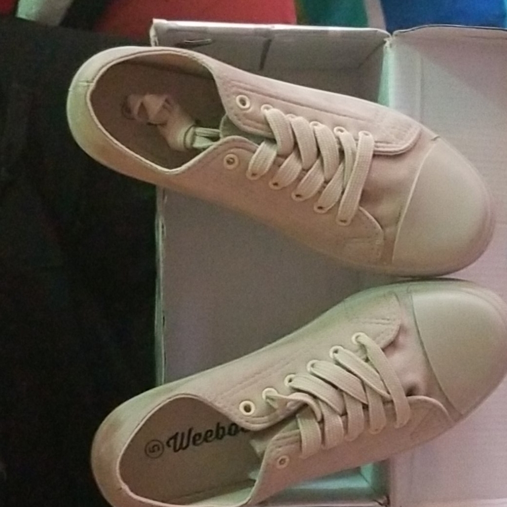 Weeboo Womens Casual Wear Brand New Never Worn